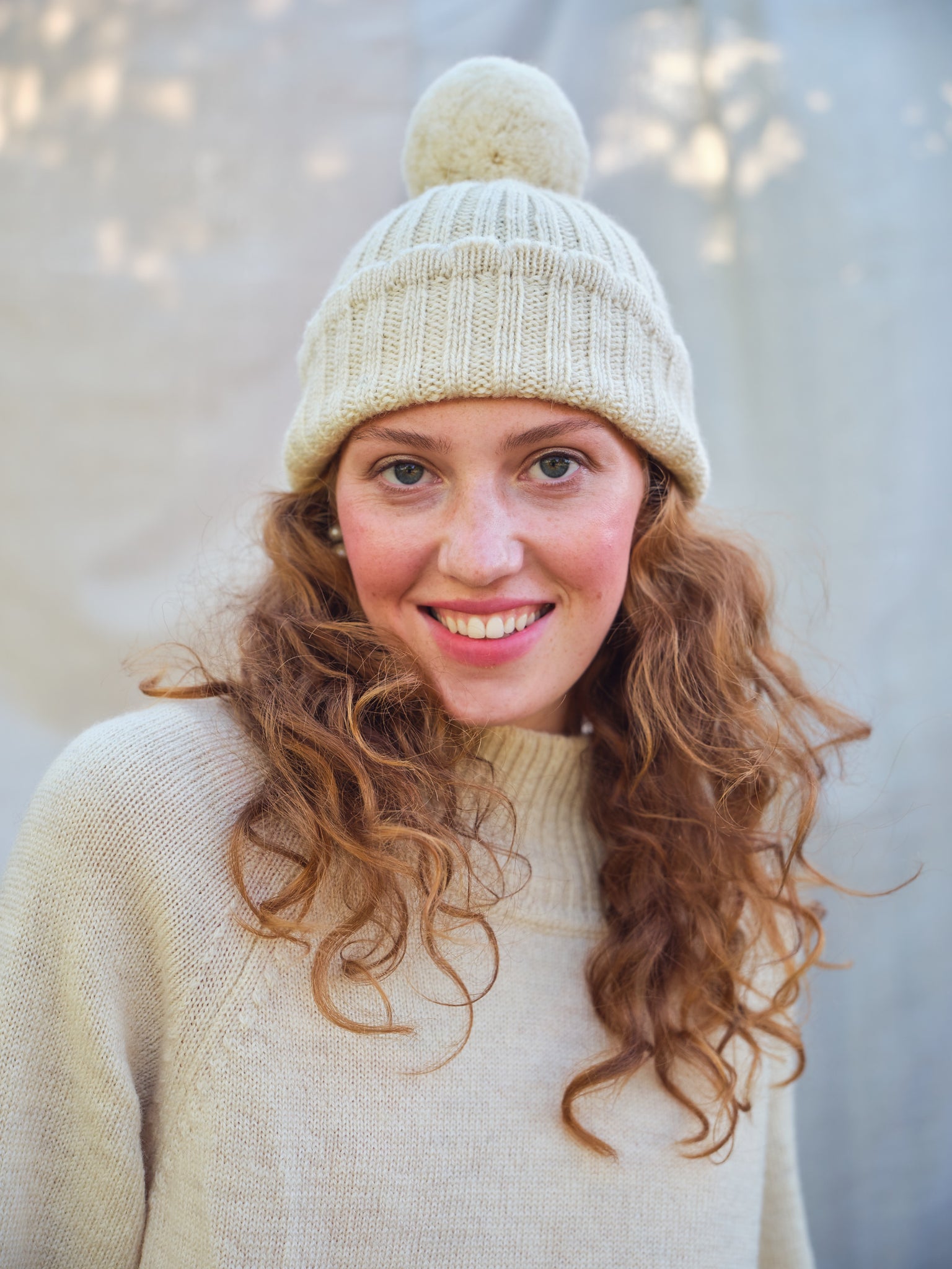 Ribbed Hat in Ecru
